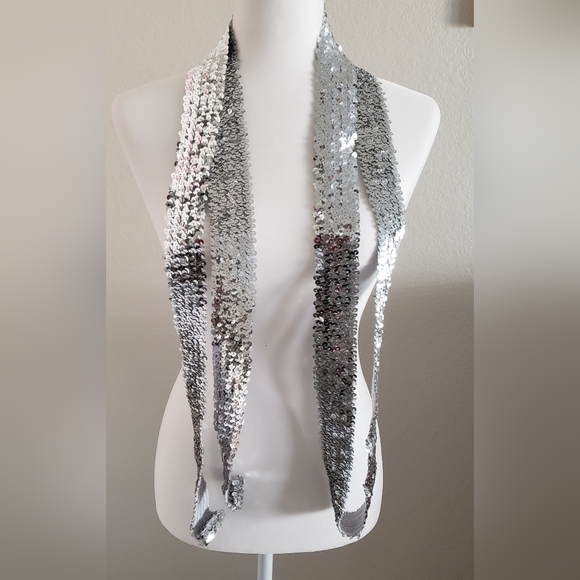 SILVER SEQUINED ELASTIC BAND 3 YARDS /  2 INCES WIDE - Picture 2 of 5